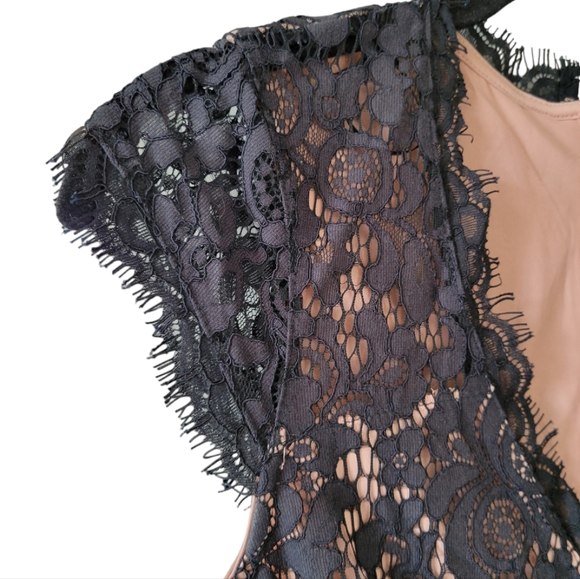 H&M Lace Dress - Picture 3 of 3